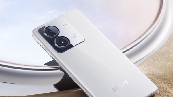 ரூ.20,000 போதும்.. 12GB ரேம்.. 5000mAh பேட்டரி.. எந்த போன்?