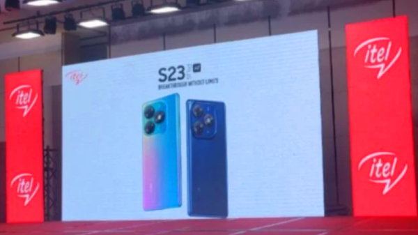 அச்சு அசலா ஐபோன் 14 உருவம் கொண்ட புது மாடல்.. எந்த போன்?