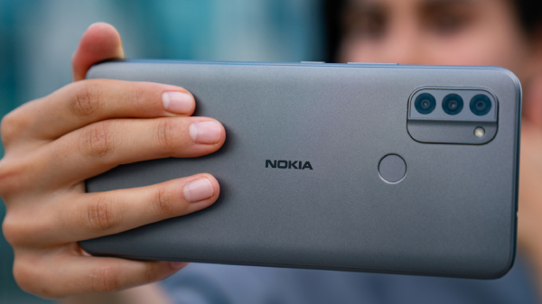  6.7-இன்ச் டிஸ்பிளே.. பிரபலமான நோக்கியா போனுக்கு ஆஃபர்..