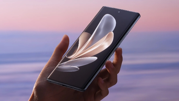 12GB ரேம்.. SONY கேமரா.. 80W சார்ஜிங்.. 4600mAh பேட்டரி.. எந்த போன்?