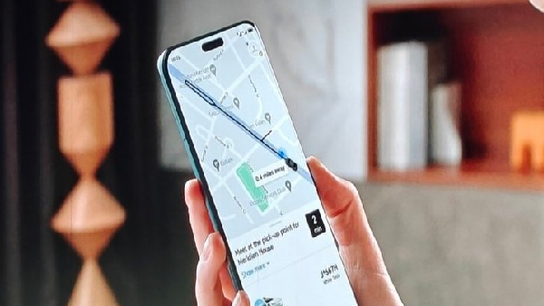 கண்களை வச்சி ஸ்மார்ட்போனை கண்ட்ரோல் பண்ணலாமா.. என்ன மாடல்?