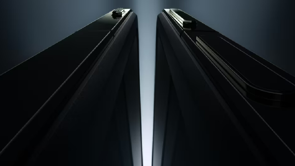 அலறவிடும் விலை.. அல்டிமேட் டிசைன்.. போல்டபில் ஸ்மார்ட்போன்களின் ராஜா..