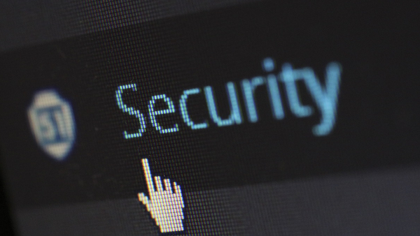 இந்த 7 WhatsApp மெசேஜ், SMS-களை கிளிக் செஞ்சிடாதீங்க!