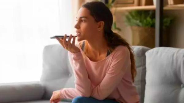 சத்தமின்றி மெசேஜஸ் செயலியில் புதிய வசதியை கொண்டு வந்த கூகுள்.. முழு வி