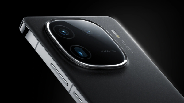 மார்கெட் பிச்சிக்குது.. 16GB ரேம்.. 100X ஜூமிங்.. 120W சார்ஜிங் போன்!