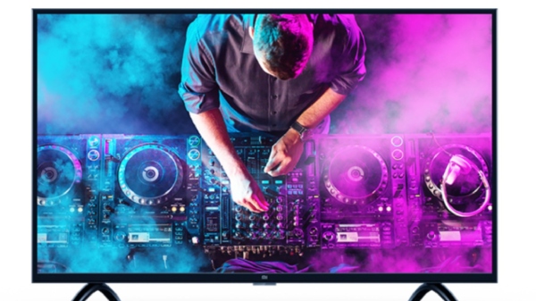 ஆர்டர் பிச்சிக்குது..  8GB ஸ்டோரேஜ்.. கம்மி விலையில் சியோமி டிவி.. 