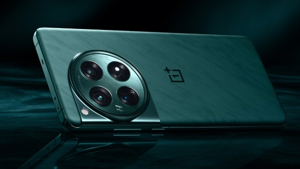 QHD டிஸ்பிளே.. SONY கேமரா.. 100W சார்ஜிங்.. 1டிபி மெமரி.. எந்த போன்?