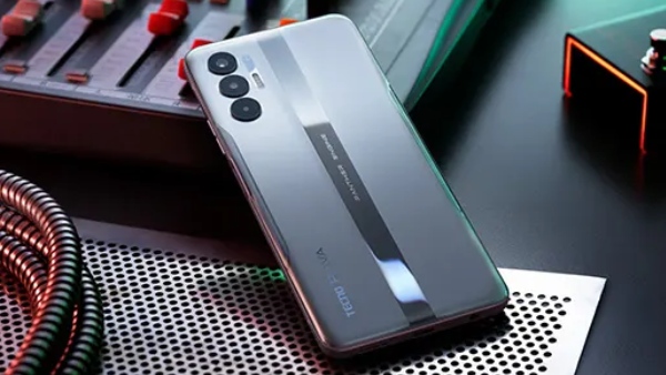  ரூ.9598 போதும்.. 7000mAh பேட்டரி.. 7GB ரேம்.. 50MP கேமரா.. எந்த போன்!