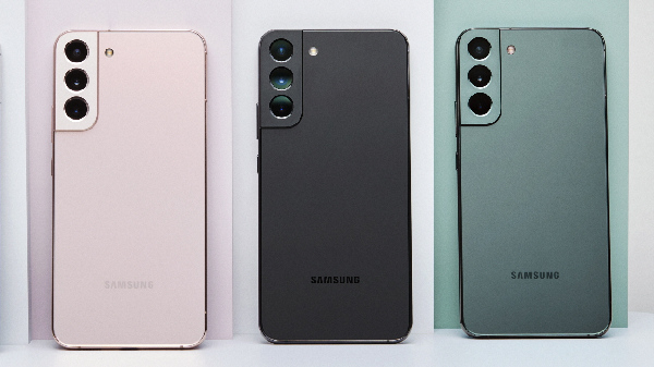 20 போன்கள் மீது பலே ஆஃபர்.. அலைமோதும் Flipkart Year End Sale!