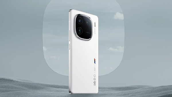 iQOO 12 5G: நம்பி வாங்க 4 காரணங்கள்.. வாங்காமல் தவிர்க்க 2 காரணங்கள்!