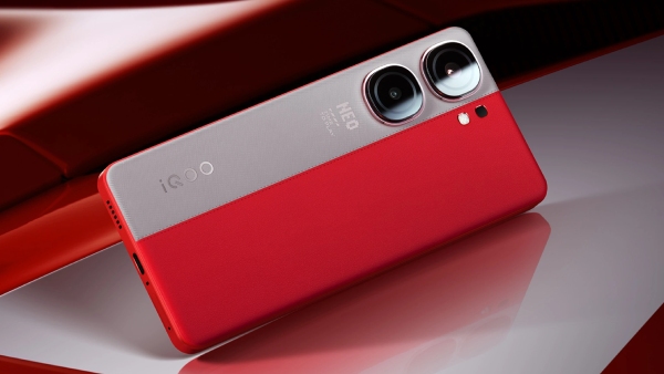 ரூ.27,770 போதும்.. 12GB ரேம்.. 120W சார்ஜிங்.. OIS கேமரா.. எந்த மாடல்?