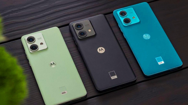 ஆஃபரில் மோட்டோரோலா 5ஜி போன்.. 50MP கேமரா.. எந்த மாடல்?