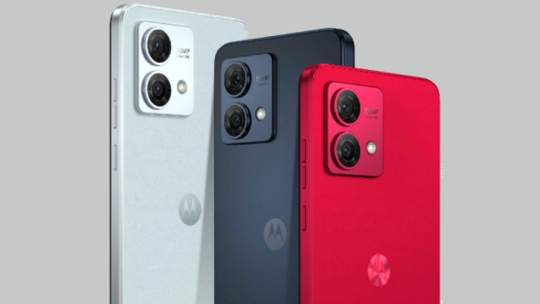 pOLED டிஸ்பிளே.. 50MP கேமரா.. ஆஃபரில் MOTOROLA  5ஜி போன்.. எந்த மாடல்?