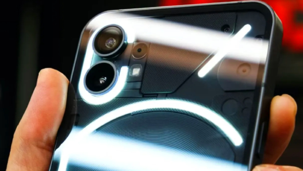 சும்மா அதிரும் பாருங்க..  6.7-இன்ச் டிஸ்பிளே.. 8ஜிபி ரேம்.. எந்த போன்?