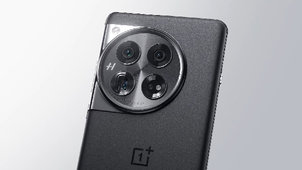 100W சார்ஜிங்.. 5400mAh பேட்டரி.. 16GB ரேம்.. 1TB மெமரி.. எந்த போன்?