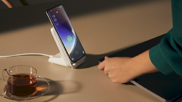 OnePlus 12 இன் 50W AIRVOOC வயர்லெஸ் சார்ஜ்ஜர்.. இதுல இவ்வளவு மேட்டர்-ஆ