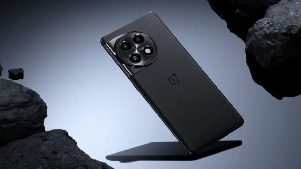 அதே விலைக்கு OnePlus 12R.. கொஞ்சம் காஸ்ட்லீயாக OnePlus 12!