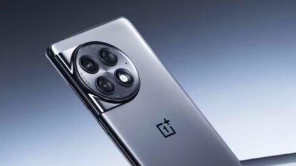 100W சார்ஜிங்.. 50MP கேமரா.. களமிறங்கும் புதிய OnePlus போன்.. 