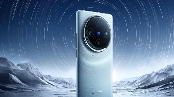 OnePlus 12 க்கு போட்டியாக 2 சீன நிறுவனங்களின் புதிய ஸ்மார்ட்போன்!