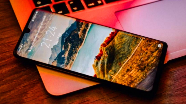 Mobile பயனர்களுக்கு புது விதி.. இனி 1 போனை 5 வருஷம் தான் யூஸ் செய்யணு