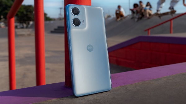 எக்கச்சக்கமா குவியுது ஆர்டர்.. ரூ.8,999 போதும்.. எந்த போன்?