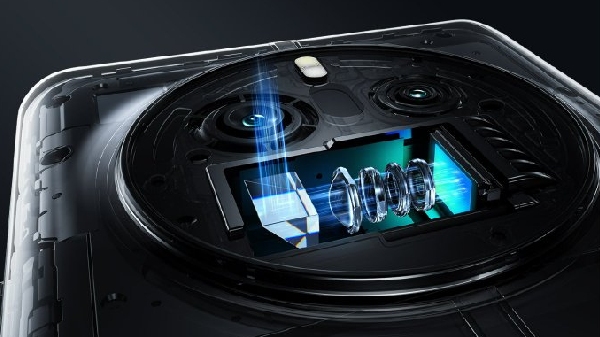 Realme-கிட்ட இருந்து இப்படி ஒரு 5G Phone-ஆ.. Rolex எடிஷன்!