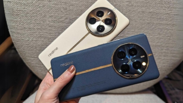 அதிர வைக்கும் விலை.. .பிரமாண்டமான ரியல்மி போன் ரெடி.. எந்த மாடல்?