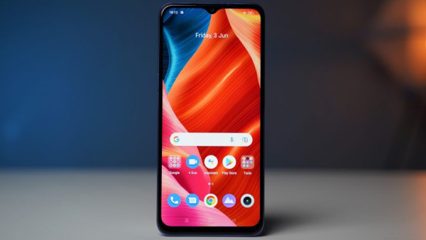 மார்க்கெட்டே திணறப்போகுது..  மலிவு விலையில் ரியல்மி போன்.. எந்த மாடல்?