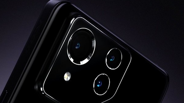 2வது வாரமே 13 புதிய ஸ்மார்ட்போன்கள் அறிமுகம்.. என்னென்ன மாடல்கள்?