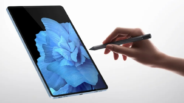 ப்ளடி ஸ்வீட்.. மொத்த டேப்லெட் சந்தையும் காலி..ஹாட் லுக்கில் Vivo Pad 3