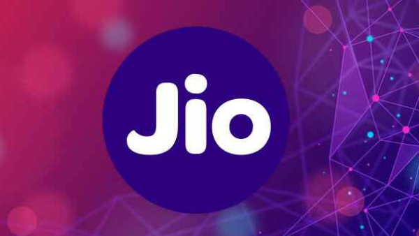 இறங்கி அடிச்ச ஜியோ.. கம்மி பட்ஜெட்ல தினமும் 3ஜிபி டேட்டா.. 