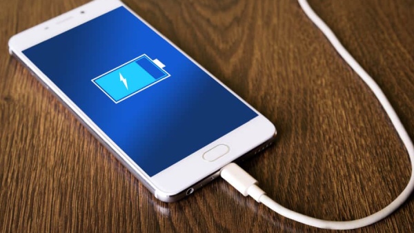 மொபைல் போனை எப்போது சார்ஜ் செய்ய வேண்டும் தெரியுமா? 