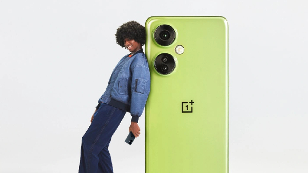 இந்த OnePlus மாடல் மீது  திடீர் விலை குறைப்பு.. நம்பி வாங்கலாமா?