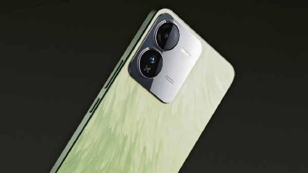 SONY கேமரா.. AMOLED டிஸ்பிளே.. 300Hz டச் சாம்பிளிங்.. எந்த போன்?