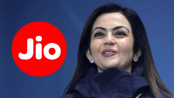 ஒப்படைத்த அம்பானி.. மாதம் ரூ.374 போதும்.. 365 நாட்கள் வேலிடிட்டி!