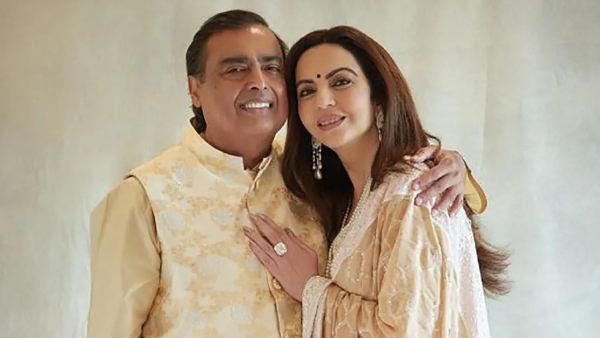 800 ரூபாய் மாத சம்பளத்துக்கு வேலைக்குச் சென்ற நீதா அம்பானி.!