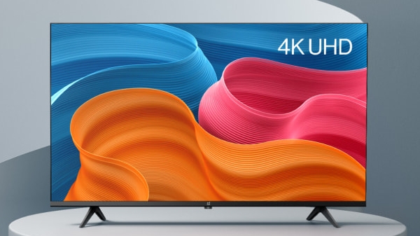 OnePlus TV வச்சி இருப்பவர்களின் தலையில் இடி.. வாரண்டிக்கு வேட்டு!