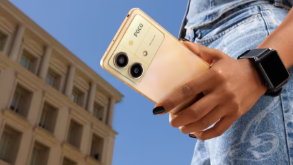 அள்ளி வீசுது பிளிப்கார்ட்.. ரூ.14,999 போதும்.. ஆஃபரில் போக்கோ 5ஜி போன்