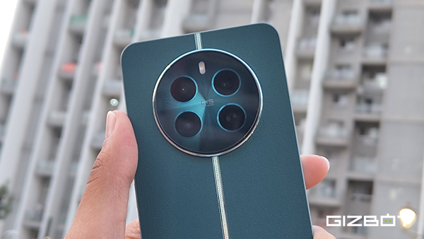 ஆளுக்கு 1 வாங்குவீங்க.. அறிமுகமானது புதிய ரியல்மி 5ஜி போன்.. 