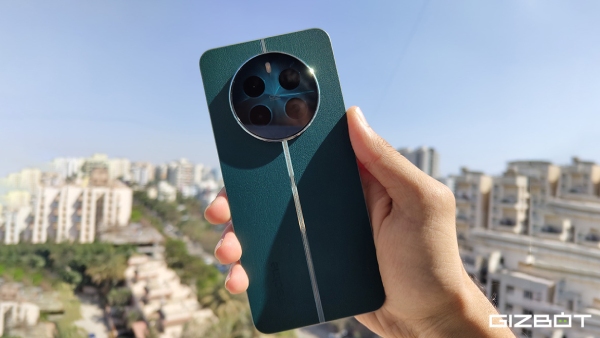 ஆரம்பமே ஆஃபர்.. ரியல்மி 12 பிளஸ் 5ஜி அறிமுகம்.. என்ன விலை?