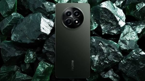 ரூ.16,151 போதும்.. 12GB ரேம்.. 2TB மெமரி.. 50MP கேமரா.. எந்த மாடல்?