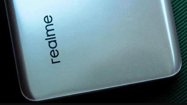 அதிர போகுது மார்க்கெட்.. 24ஜிபி ரேம்.. OLED டிஸ்பிளே.. எந்த போன்?