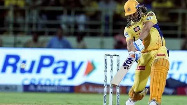 அடிதூள்.. RCB-MI அணிகளை பின்தள்ளிய CSK.. எதில் தெரியுமா?