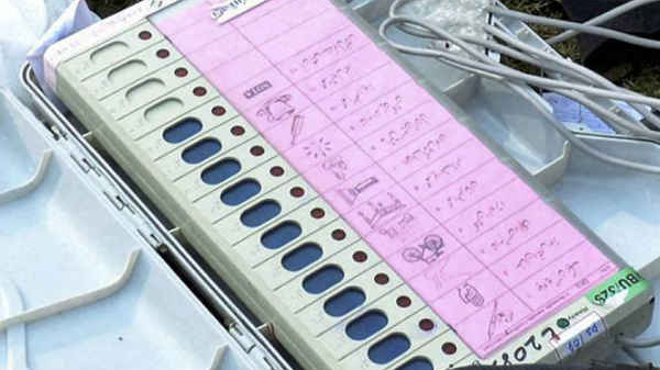 மின்னணு வாக்குப்பதிவு இயந்திரத்தை 'ஹேக்' செய்ய முடியுமா?