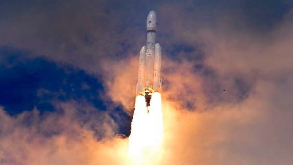 நிலவை நோக்கி மீண்டும்-மீண்டும் படையெடுக்கும் ISRO.. ஓயமாட்டோம்..