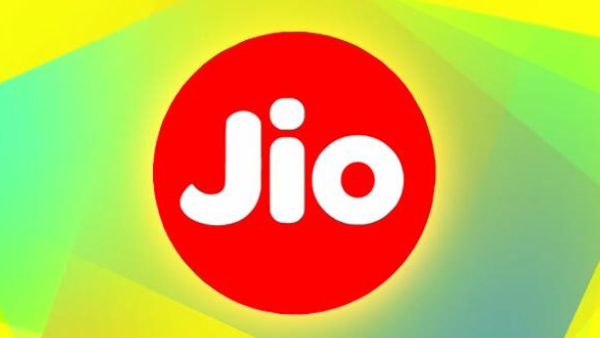 அள்ளி கொடுக்கும் Jio.. ப்ரீபெய்ட் திட்டங்களில் எக்ஸ்ட்ரா டேட்டா..