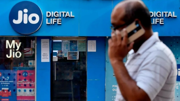 Jio மரண மாஸ்.. ரூ.200 விலை தினமும் 3GB டேட்டா.. இலவசமாக 2GB டேட்டா.. Jio மரண மாஸ்.. ரூ.200 விலை தினமும் 3GB டேட்டா.. இலவசமாக 2GB டேட்டா..