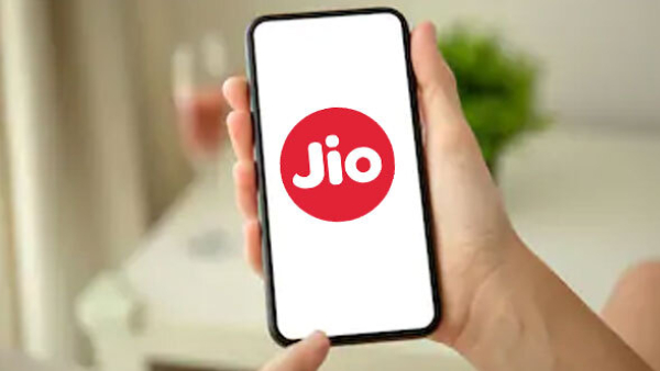 ஒரே ரீசார்ஜ்.. 90 நாட்களுக்கு நோ டென்ஷன்.. அதிரடி காட்டும் Jio..