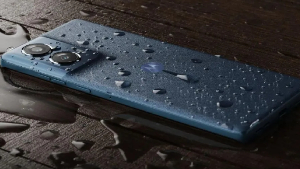 மார்க்கெட்டே மிரள போகுது.. 68W சார்ஜிங்.. புதிய மோட்டோரோலா போன் ரெடி..