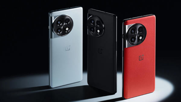 விஸ்வரூப விற்பனை.. ரூ.25000 பட்ஜெட்ல 100W சார்ஜிங்.. 3D டிஸ்பிளே போன்!